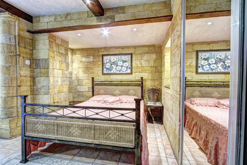 Riviera Apartments - Уединенный Отдых У Моря Odessa Kamer foto